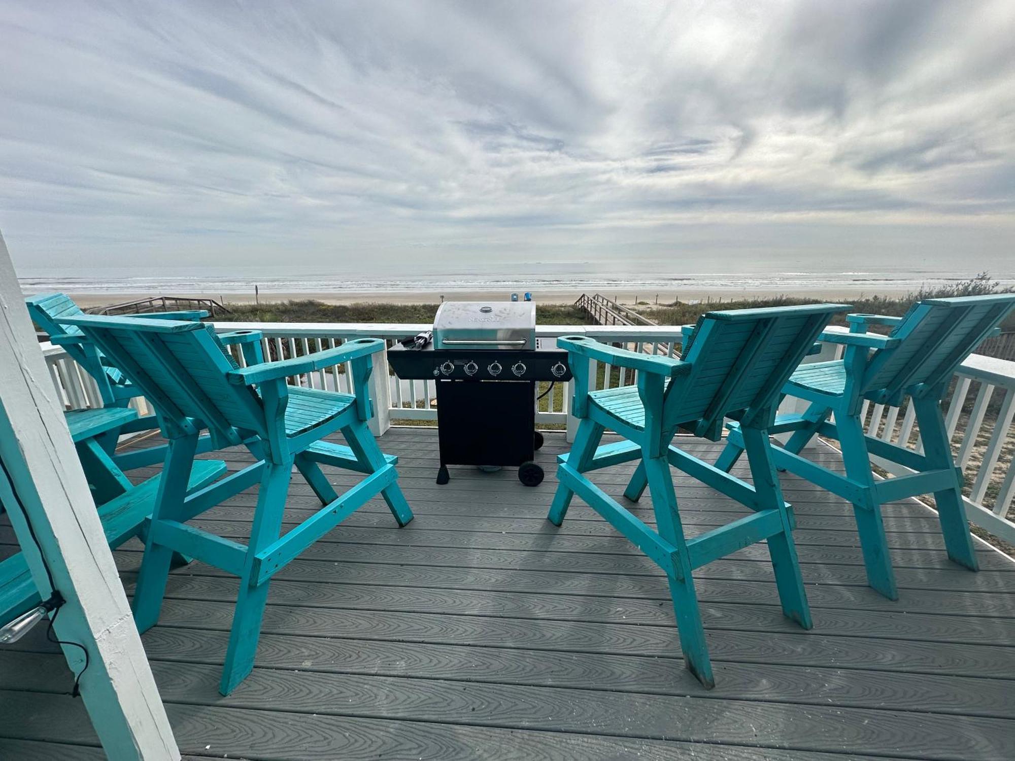 Beachfront Retreat! 3 Steps To Walkover! Surfside Beach Eksteriør billede